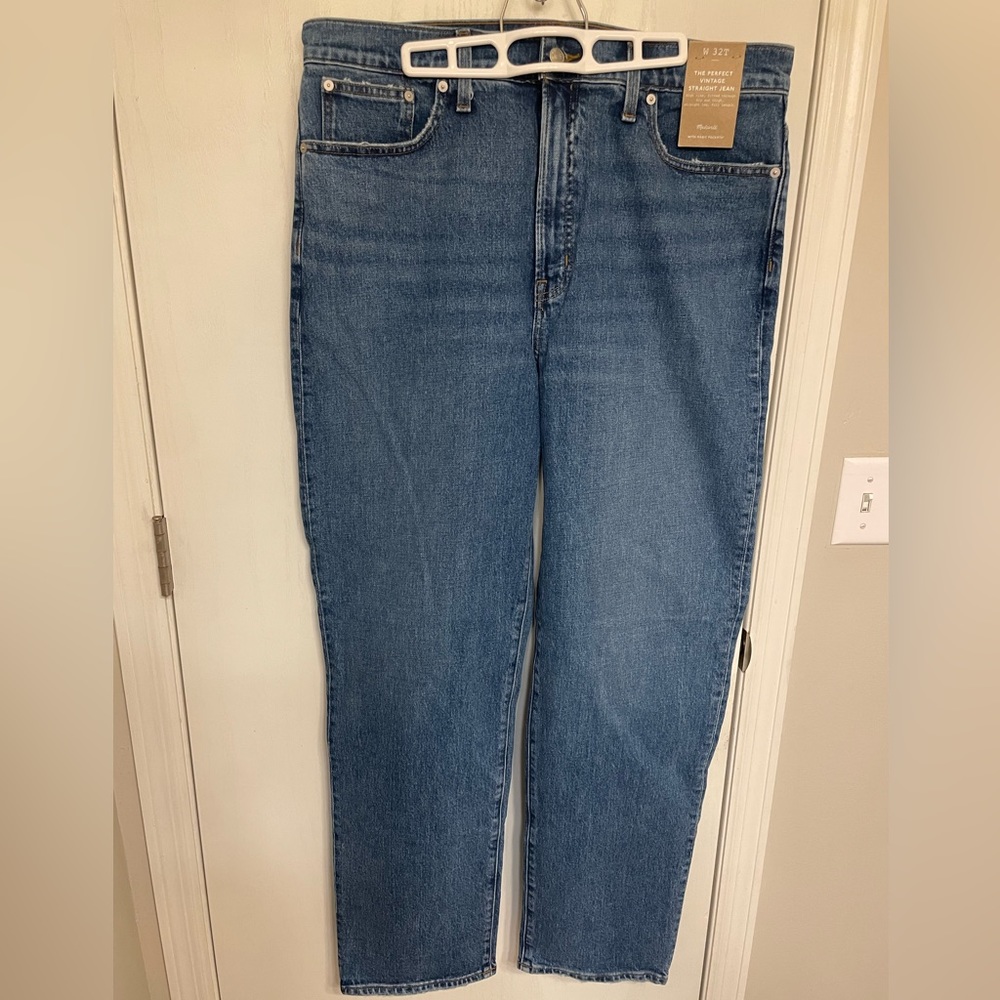 The Perfect Vintage Straight Jean